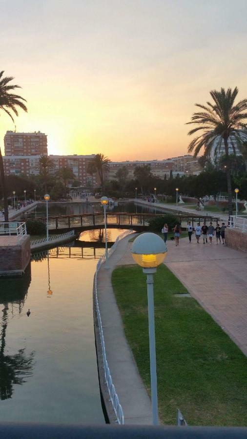 Apartamento Amanecer Malaga Bagian luar foto